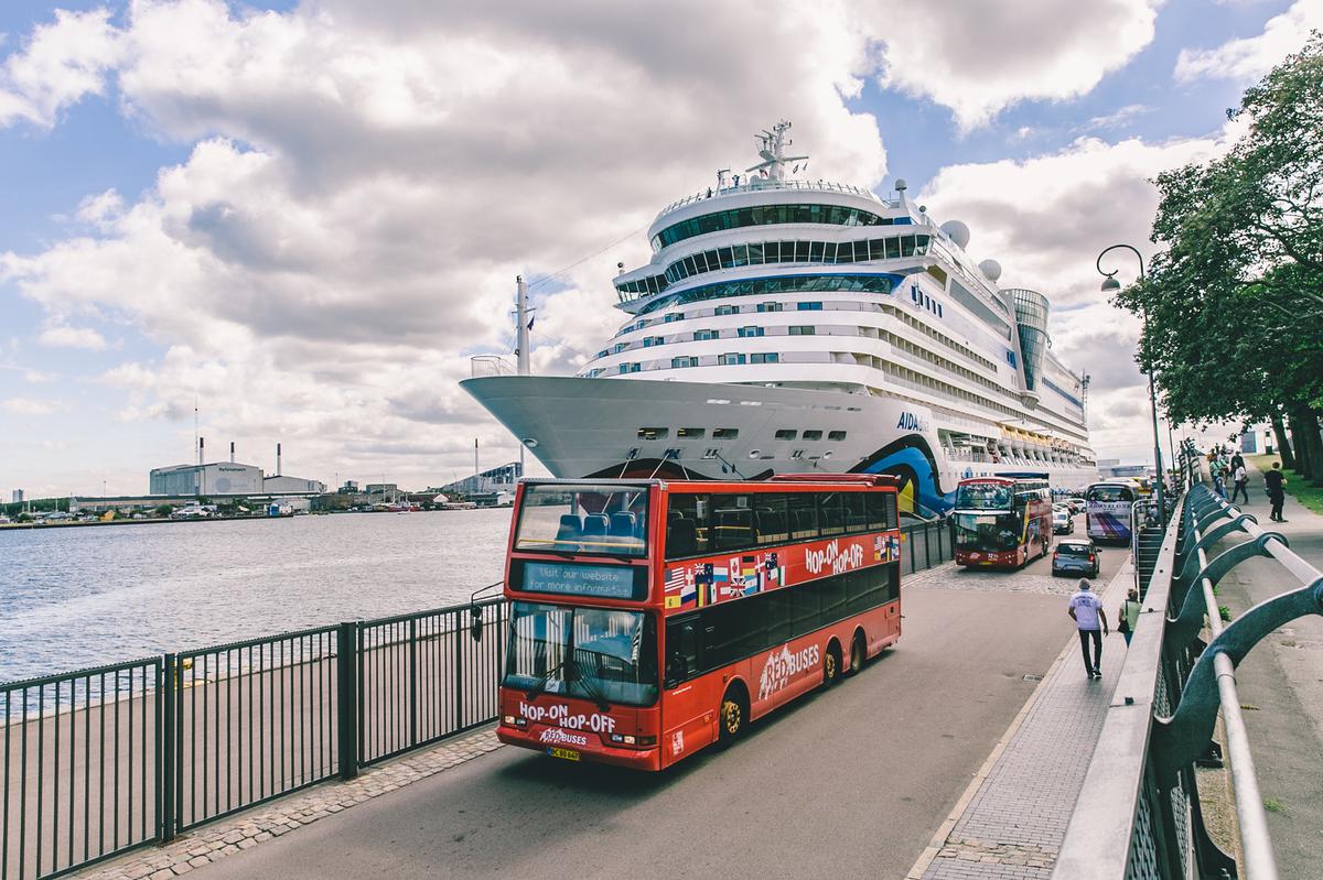 Cruise ship